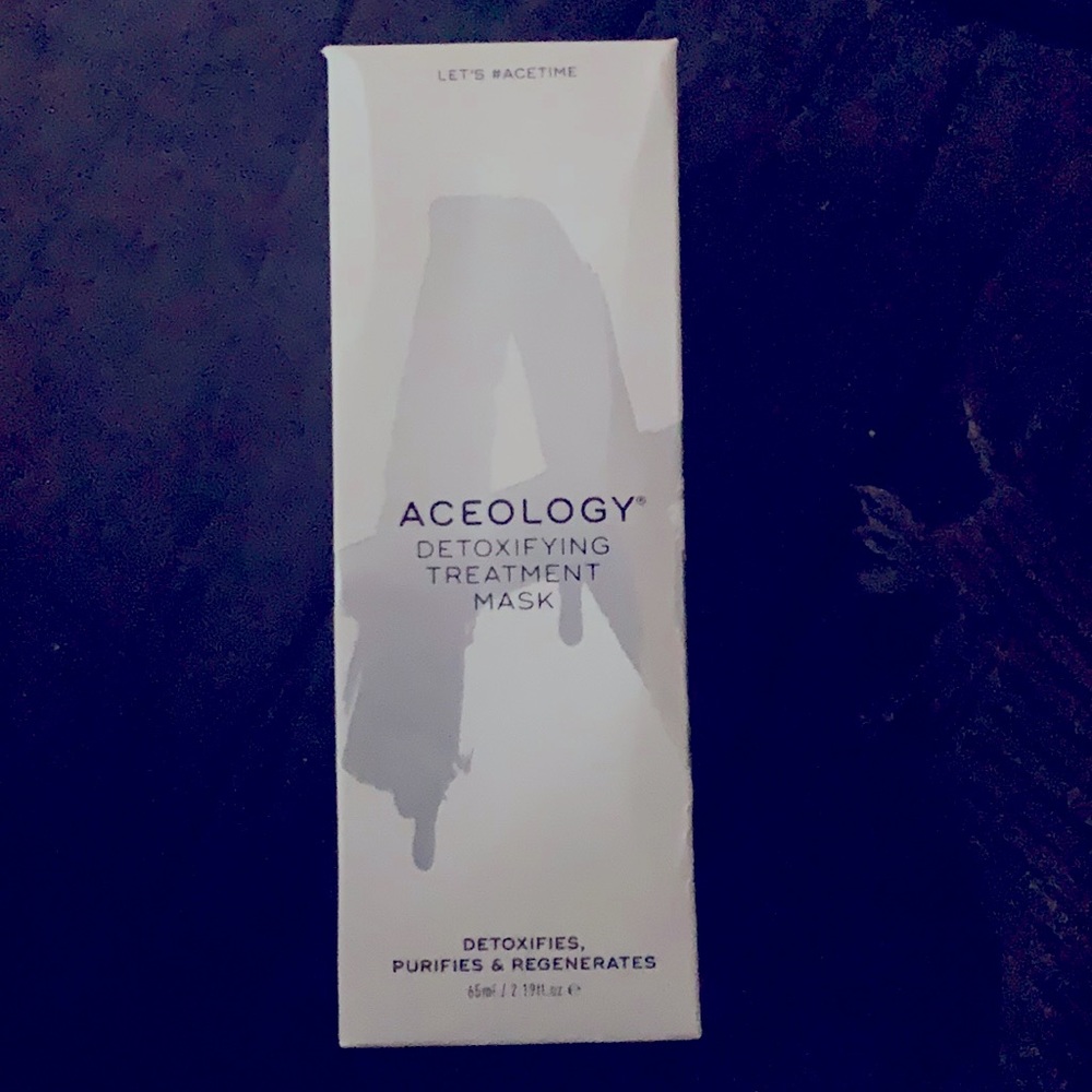 NEW IN BOX Aceology Detoxifying Treatment Mask